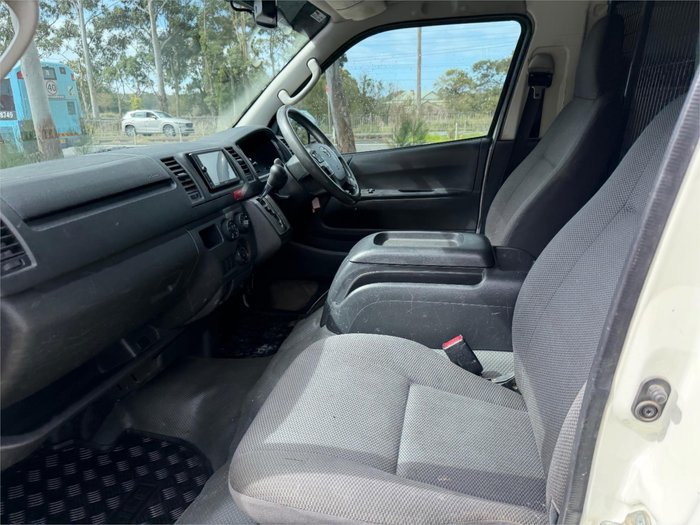 2015 TOYOTA HIACE LWB
