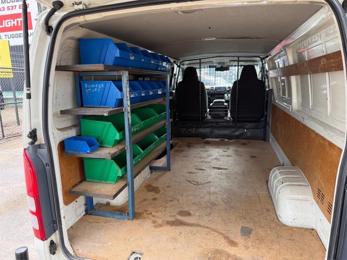 2015 TOYOTA HIACE LWB