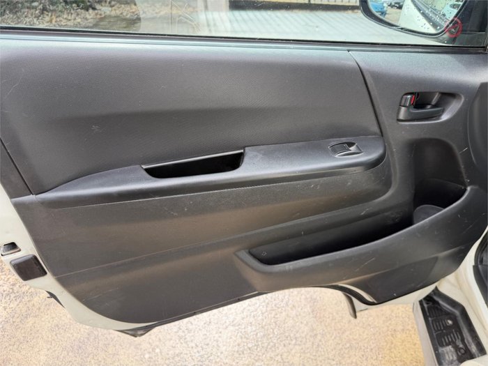 2015 TOYOTA HIACE LWB