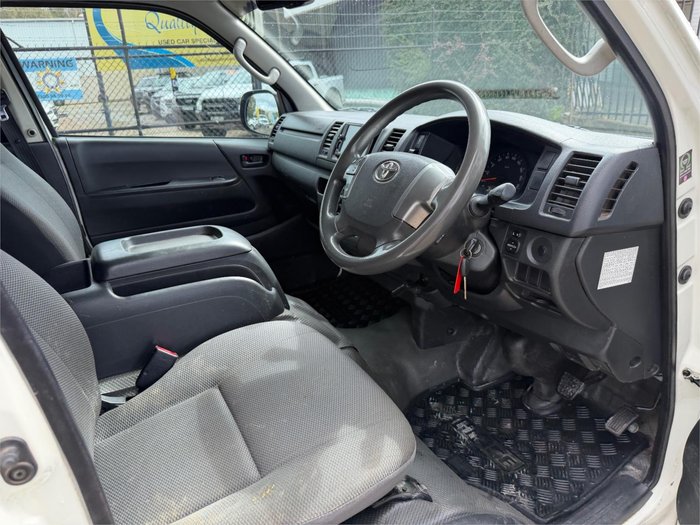2015 TOYOTA HIACE LWB