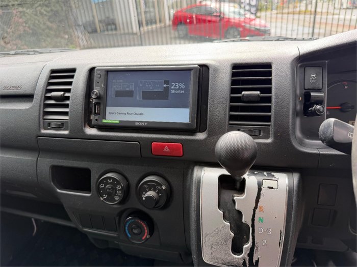 2015 TOYOTA HIACE LWB