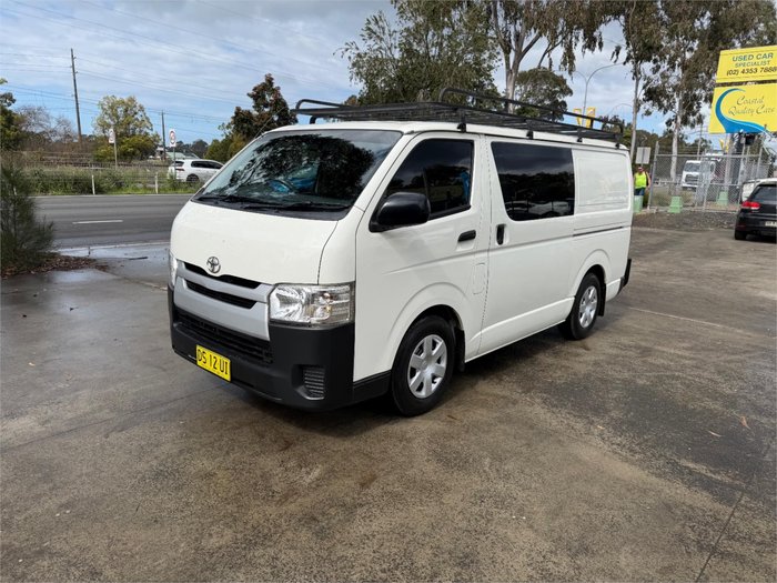 2015 TOYOTA HIACE LWB