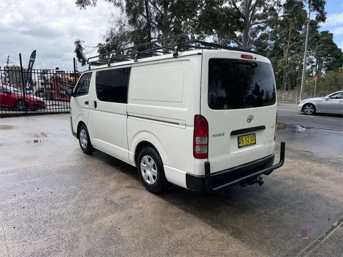 2015 TOYOTA HIACE LWB