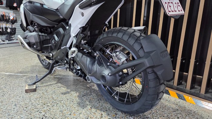 2026 BMW Motorrad R 1300 GS TROPHY WHITE
