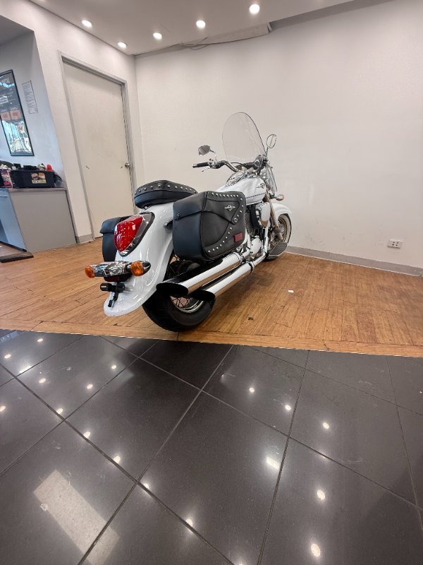 2021 Suzuki BOULEVARD C50T (VL800T) WHITE