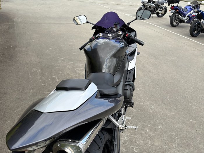 2004 Yamaha YZF-R1 Black