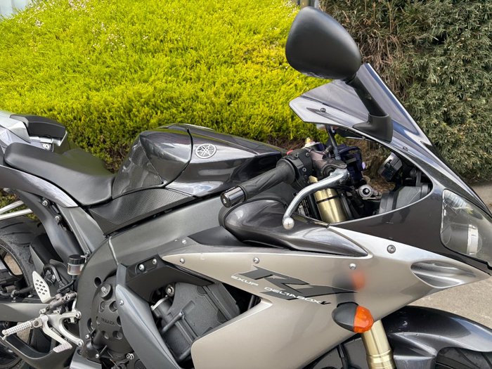 2004 Yamaha YZF-R1