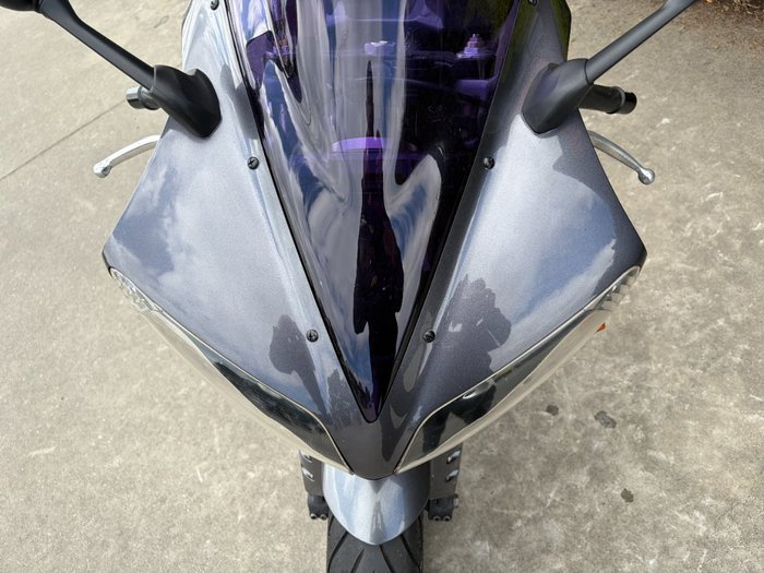 2004 Yamaha YZF-R1 Black