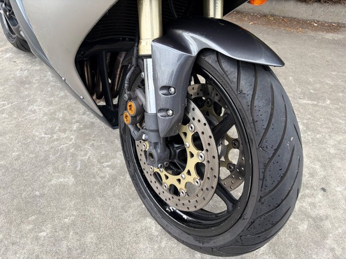 2004 Yamaha YZF-R1 Black