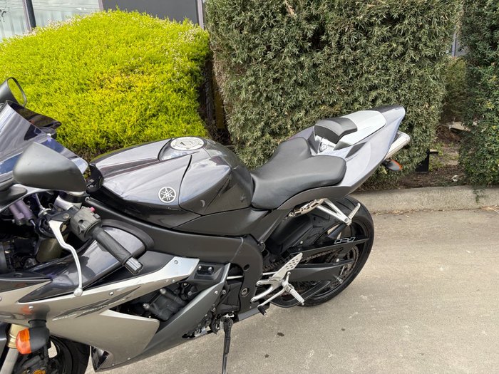 2004 Yamaha YZF-R1 Black