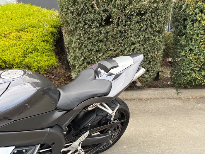 2004 Yamaha YZF-R1 Black