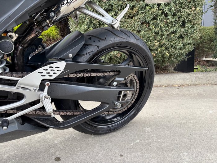 2004 Yamaha YZF-R1 Black