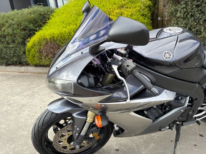 2004 Yamaha YZF-R1 Black