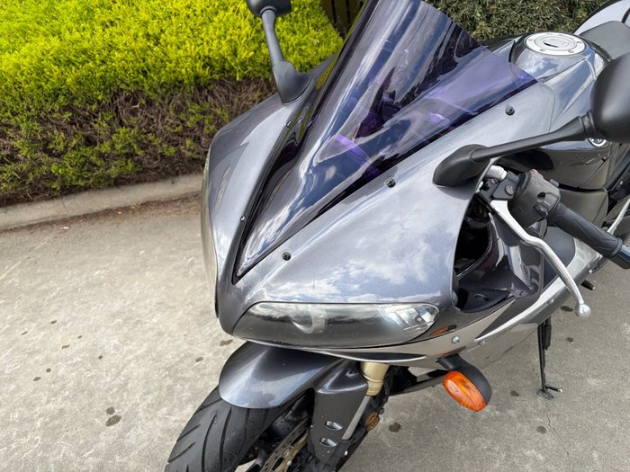 2004 Yamaha YZF-R1 Black