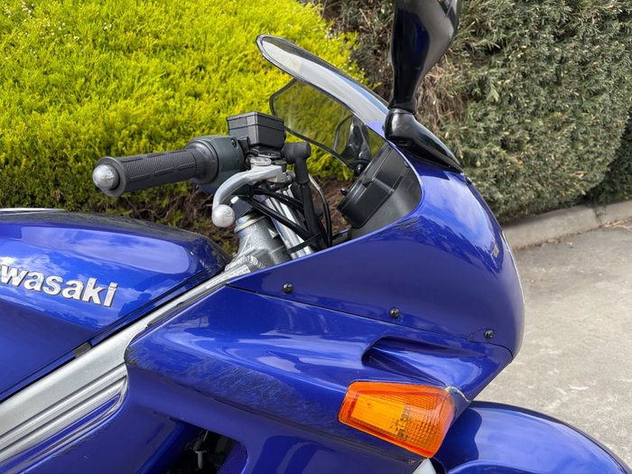 2002 Kawasaki ZZ-R250 (EX250) Blue