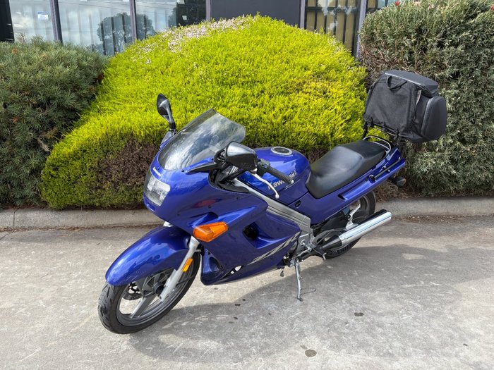 2002 Kawasaki ZZ-R250 (EX250) Blue