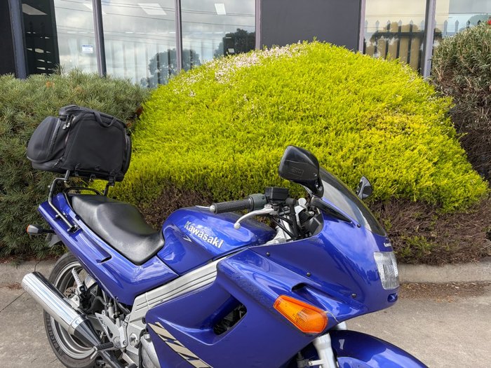 2002 Kawasaki ZZ-R250 (EX250) Blue
