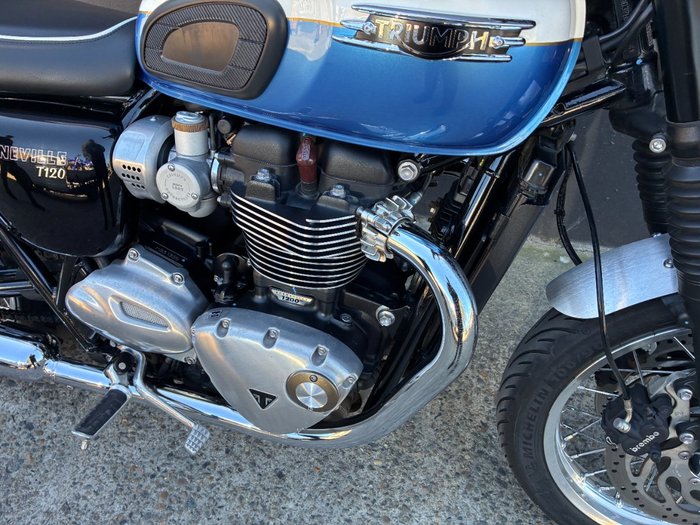 2023 Triumph BONNEVILLE T120 BLUE