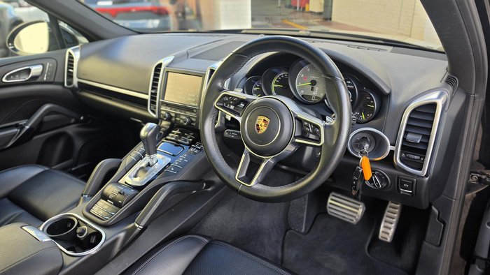 2016 Porsche Cayenne S E-Hybrid