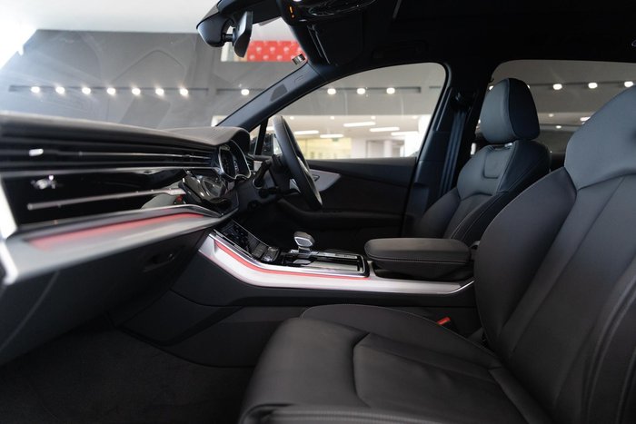 2025 Audi Q7 TFSI 250kW S line