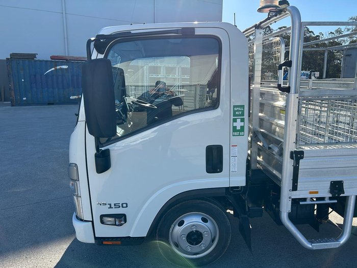 2023 Isuzu N Series NLR 45-150