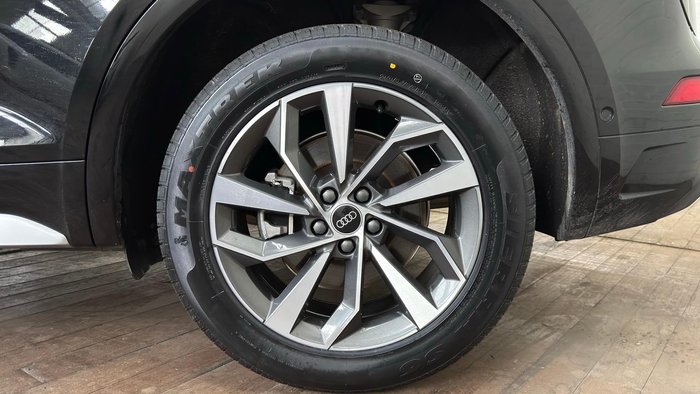 2023 Audi Q5 45 TFSI
