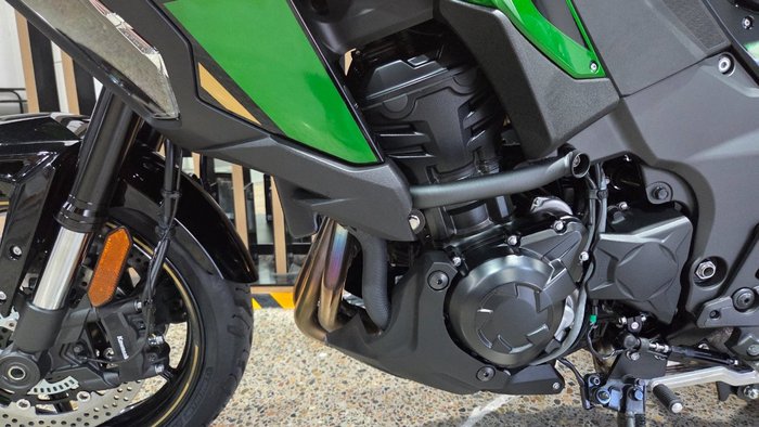 2025 Kawasaki VERSYS 1100 S Black