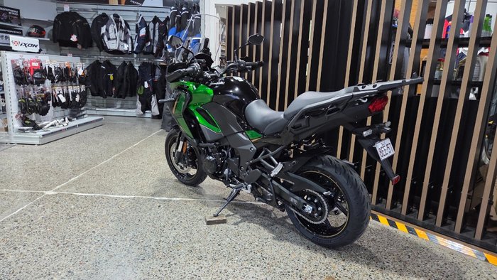 2025 Kawasaki VERSYS 1100 S Black