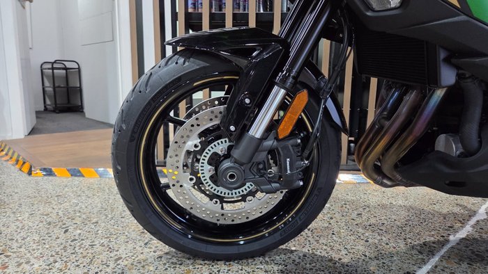 2025 Kawasaki VERSYS 1100 S Black