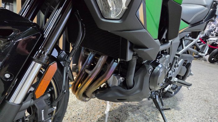 2025 Kawasaki VERSYS 1100 S Black