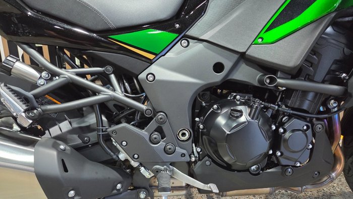 2025 Kawasaki VERSYS 1100 S Black