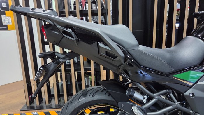 2025 Kawasaki VERSYS 1100 S Black