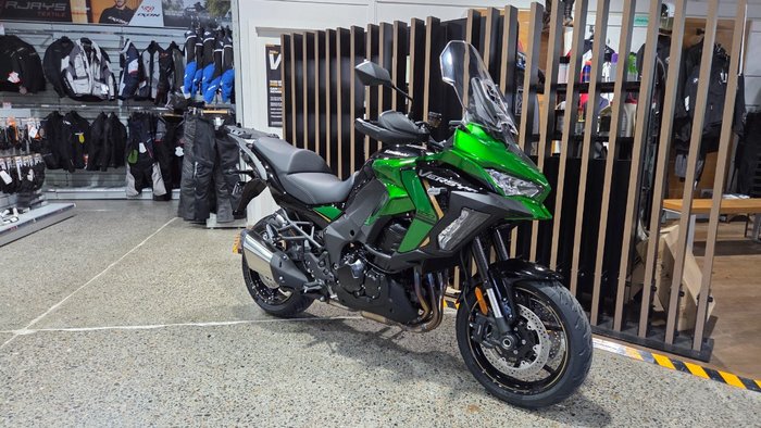 2025 Kawasaki VERSYS 1100 S Black