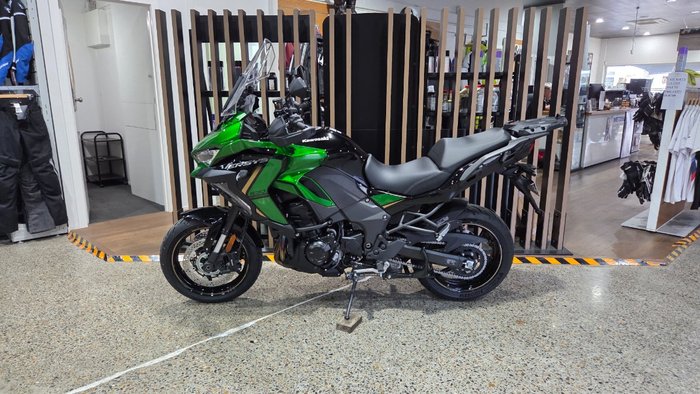 2025 Kawasaki VERSYS 1100 S Black
