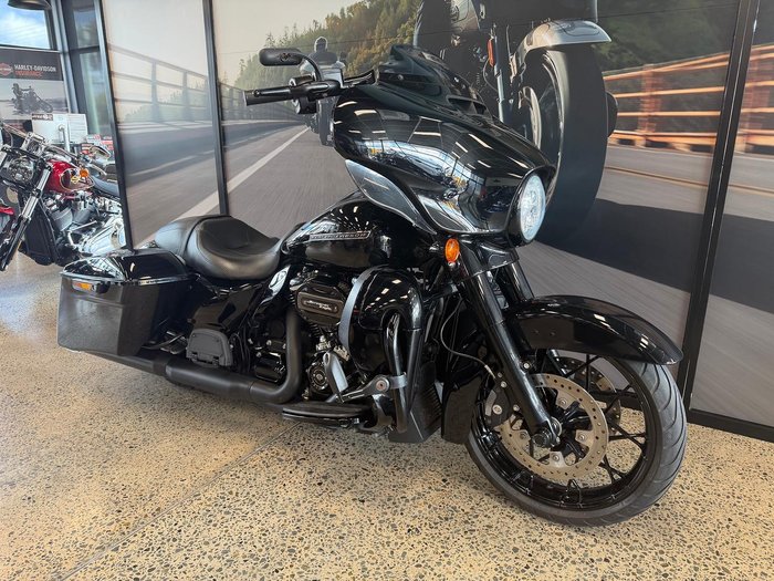 2020 Harley-Davidson Street Glide Special 114 (FLHXS)