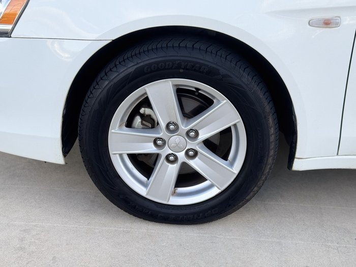 2013 Mitsubishi Lancer ES