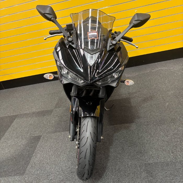2015 Yamaha YZF-R3 Black