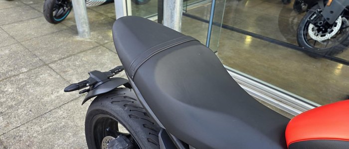 2023 Triumph Trident 660 Trident Orange
