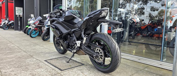 2025 Kawasaki Ninja 650 ABS Ninja Black