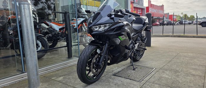 2025 Kawasaki Ninja 650 ABS Ninja Black