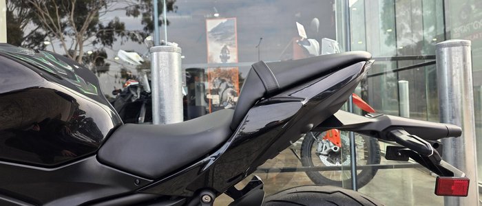 2025 Kawasaki Ninja 650 ABS Ninja Black