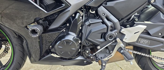 2025 Kawasaki Ninja 650 ABS Ninja Black