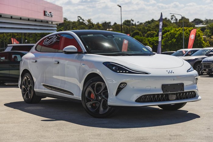 2025 MG IM6