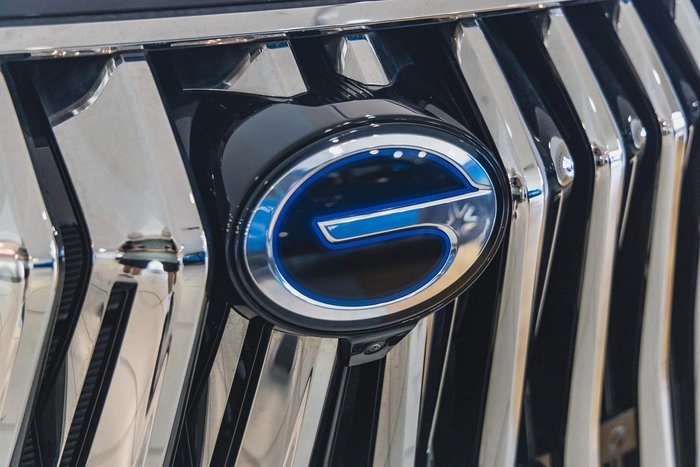 2025 GAC M8 PHEV Luxury