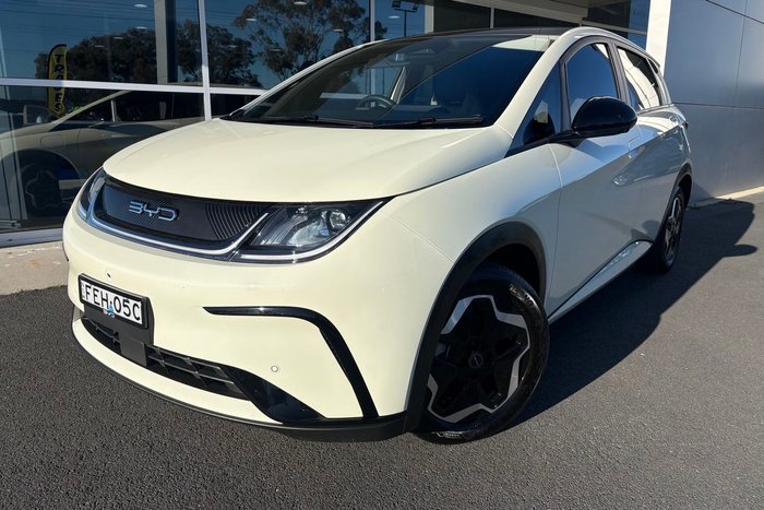 2023 BYD DOLPHIN