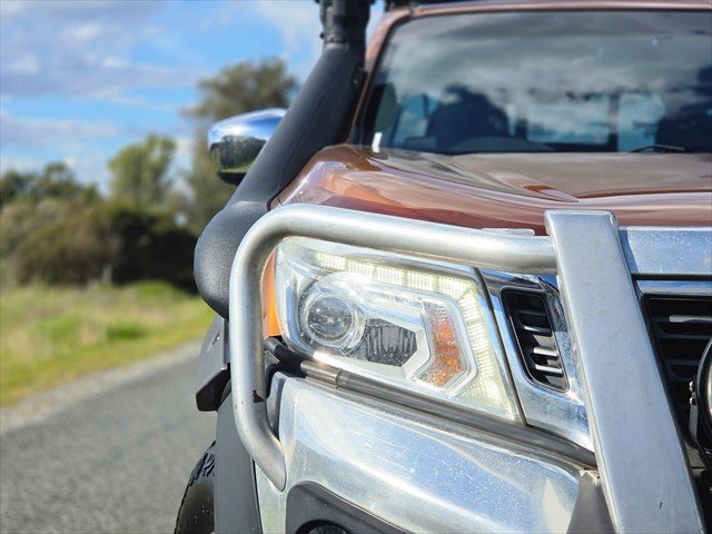 2015 Nissan Navara ST
