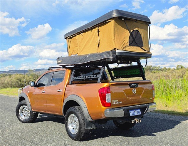 2015 Nissan Navara ST