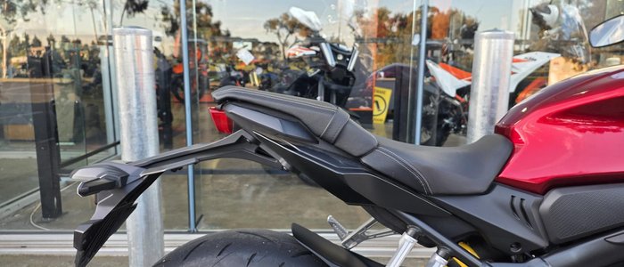 2021 Honda CB650R CB Red