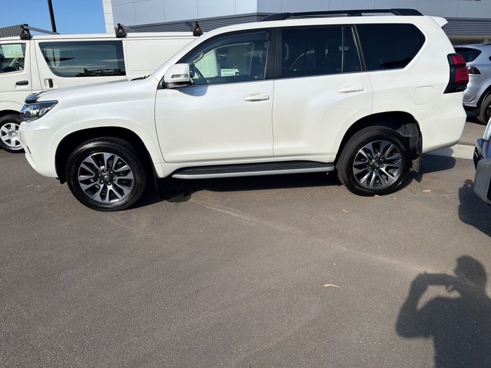 2022 Toyota LandCruiser Prado VX
