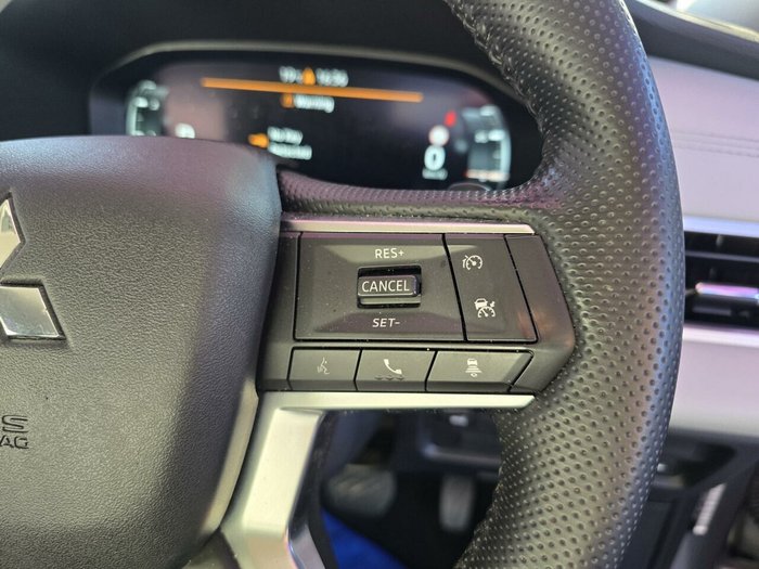 2022 Mitsubishi Outlander Exceed